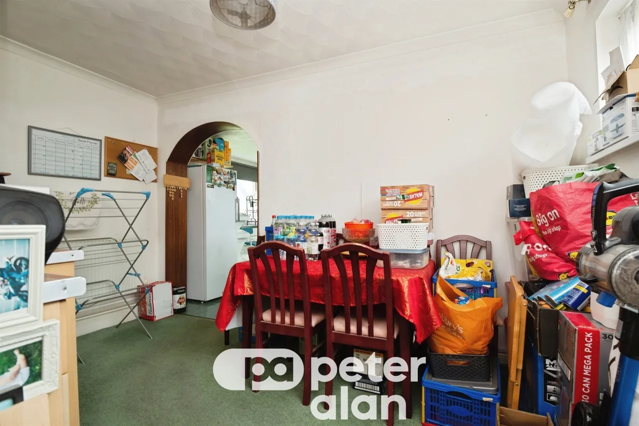 Moyle Grove, Newport, NP18, photo 5