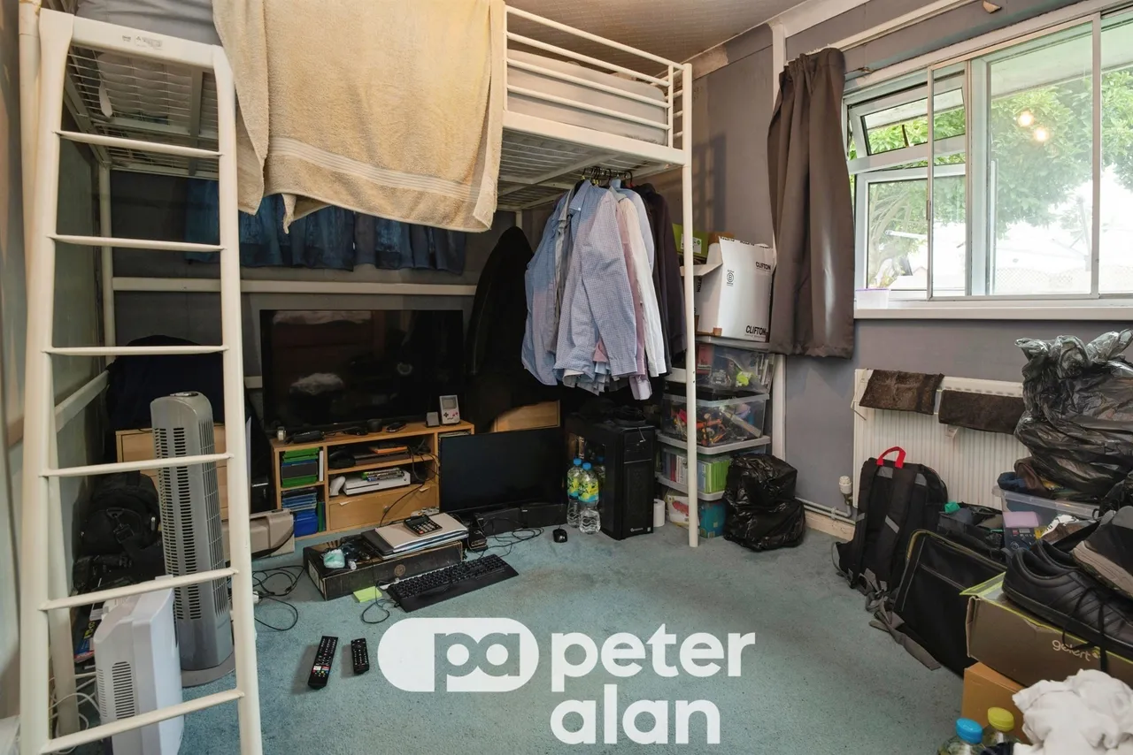 Moyle Grove, Newport, NP18, photo 12