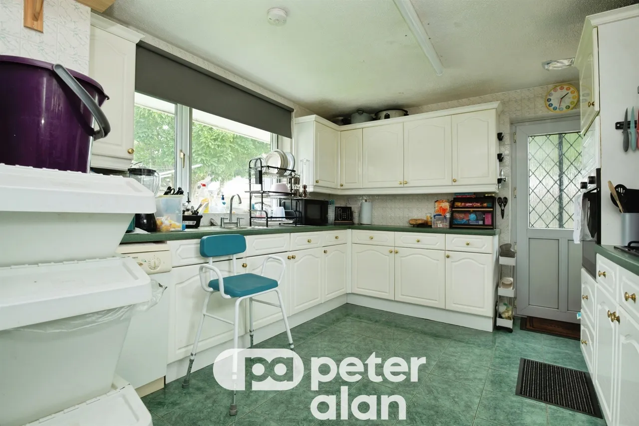 Moyle Grove, Newport, NP18, photo 8