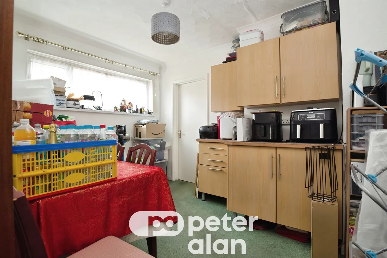 Moyle Grove, Newport, NP18, photo 6