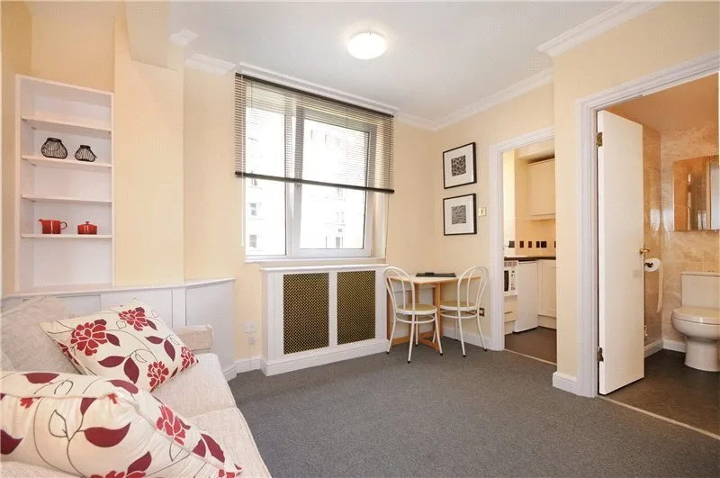 Sloane Avenue, London, SW3, photo 2