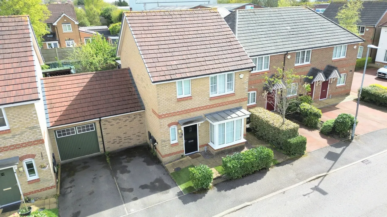 3 bed house for sale — Stephenson Grove, Rainhill, L35