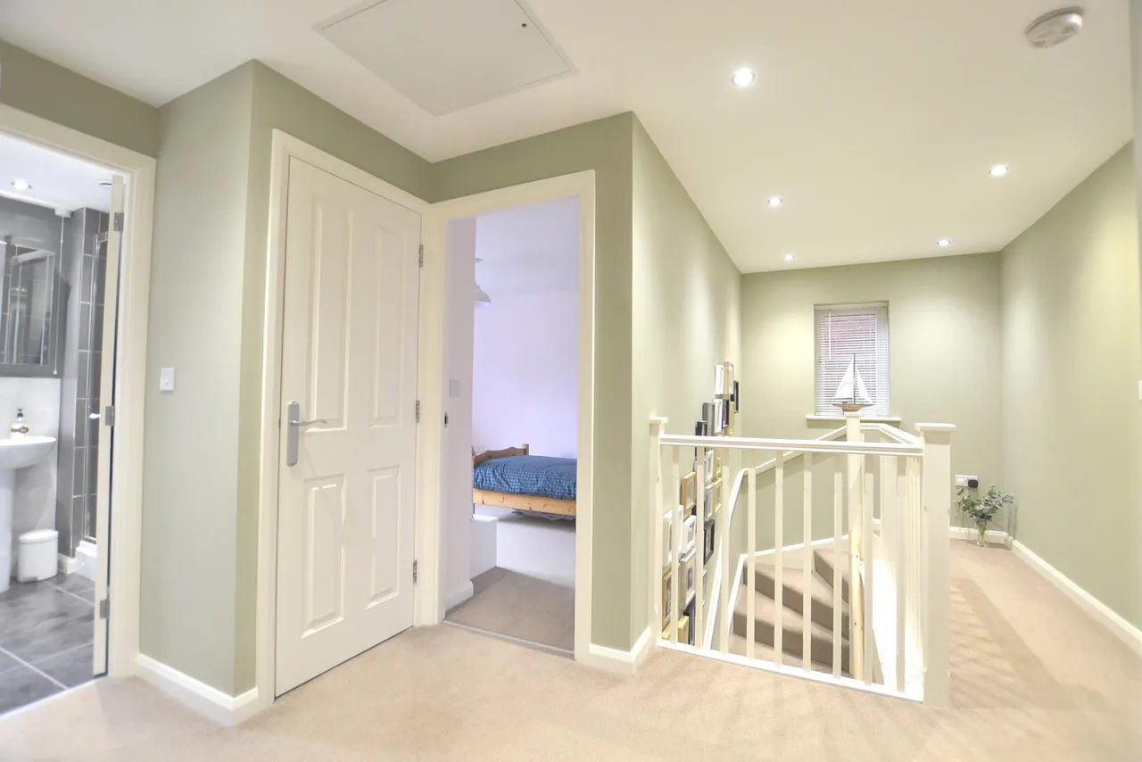 Oak View, Hardwicke, GL2, photo 8