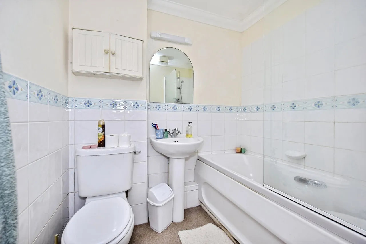 River Bank Close, Maidstone, Kent, ME15, photo 10