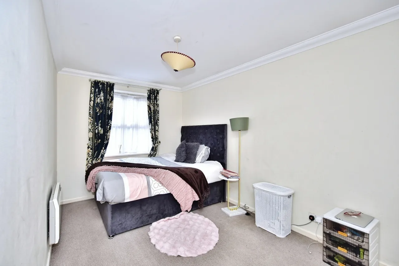 River Bank Close, Maidstone, Kent, ME15, photo 6