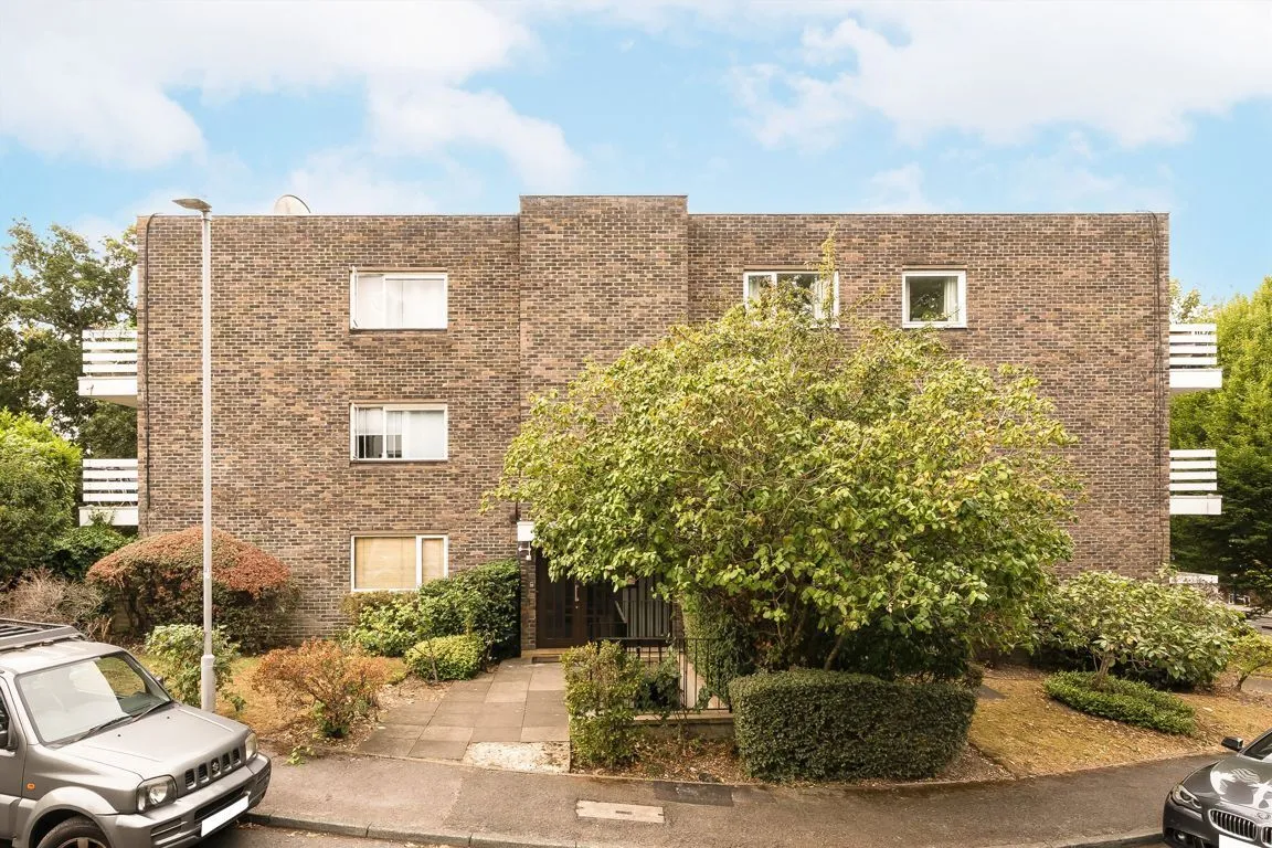 1 bed property for sale, Morecoombe Close, KT2