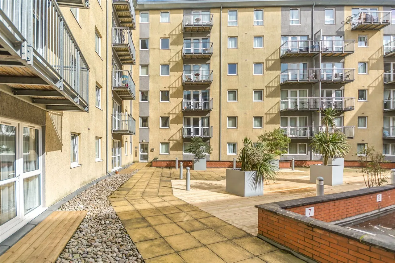 2 bed flat for sale, Hall Street, Birmingham, B18