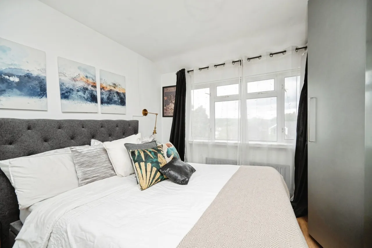 Woodcroft Avenue, B20, photo 17
