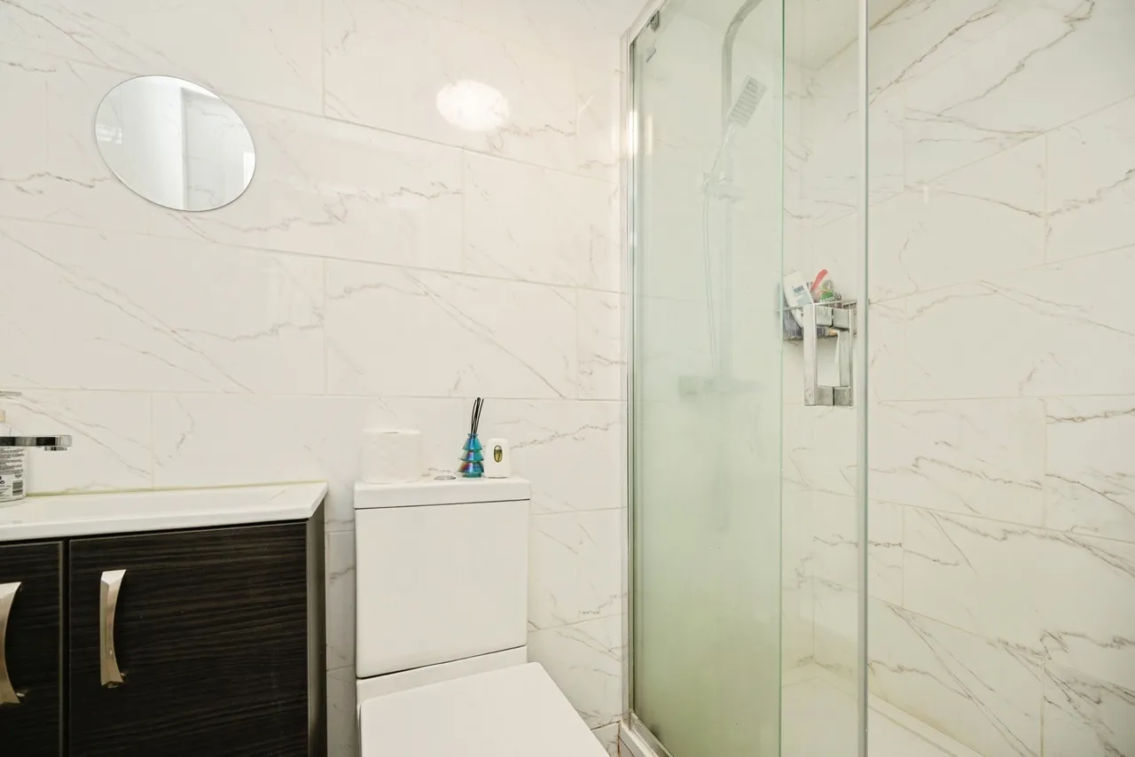 Woodcroft Avenue, B20, photo 24