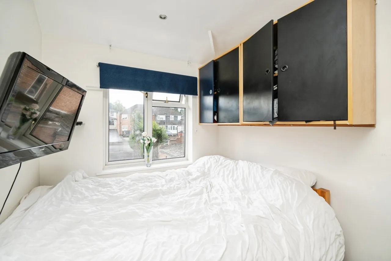 Woodcroft Avenue, B20, photo 21