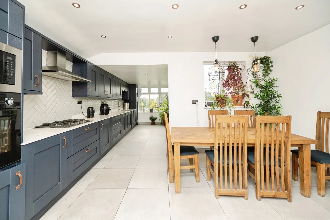 Woodcroft Avenue, B20, photo 9