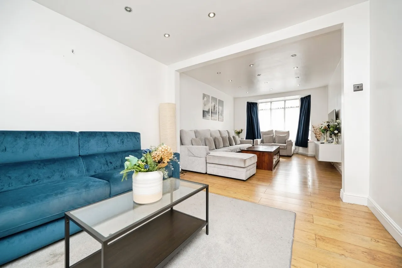 Woodcroft Avenue, B20, photo 5