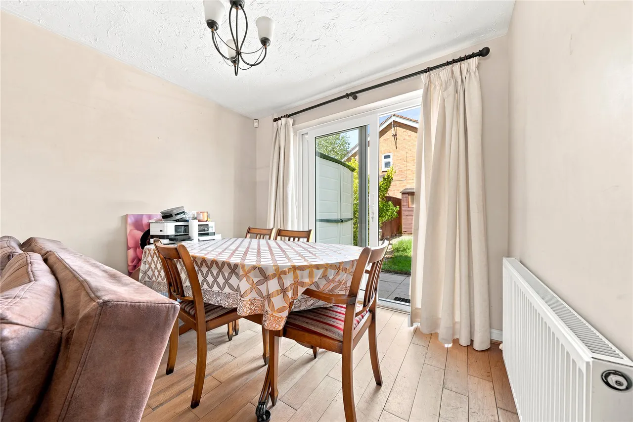 Rubus Close, West End, GU24, photo 3