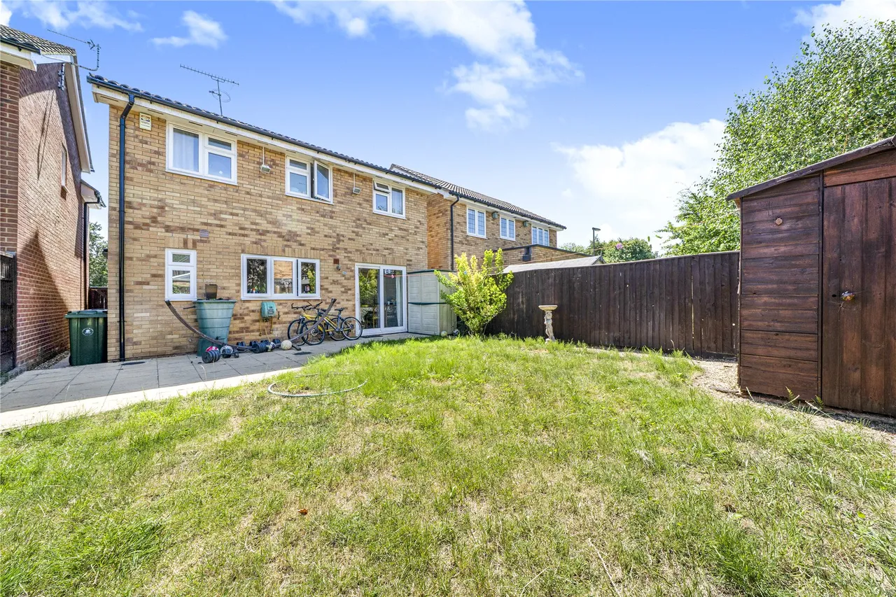 Rubus Close, West End, GU24, photo 13