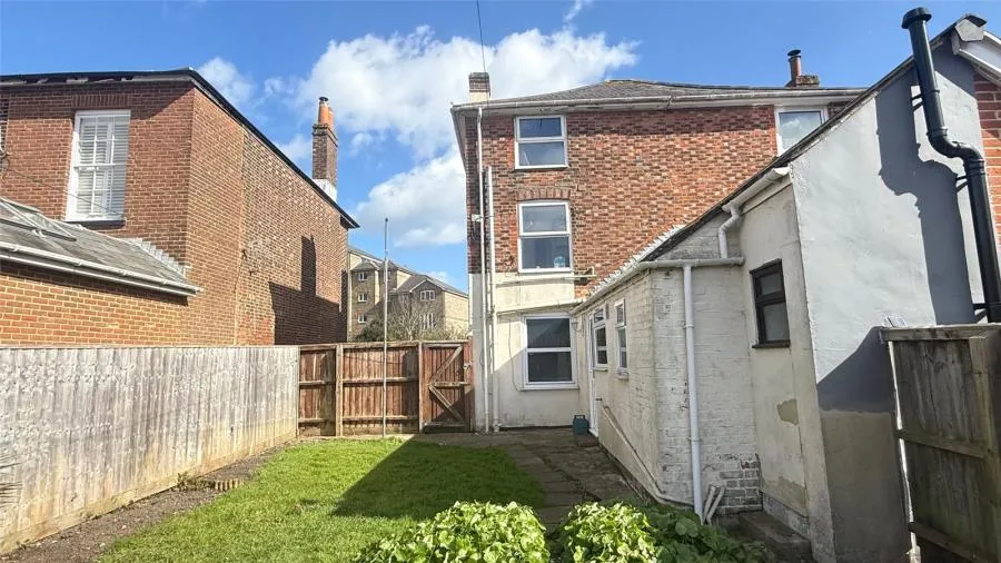 Fairlee Road, Newport, PO30, photo 8