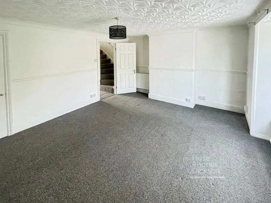 Fairlee Road, Newport, PO30, photo 11