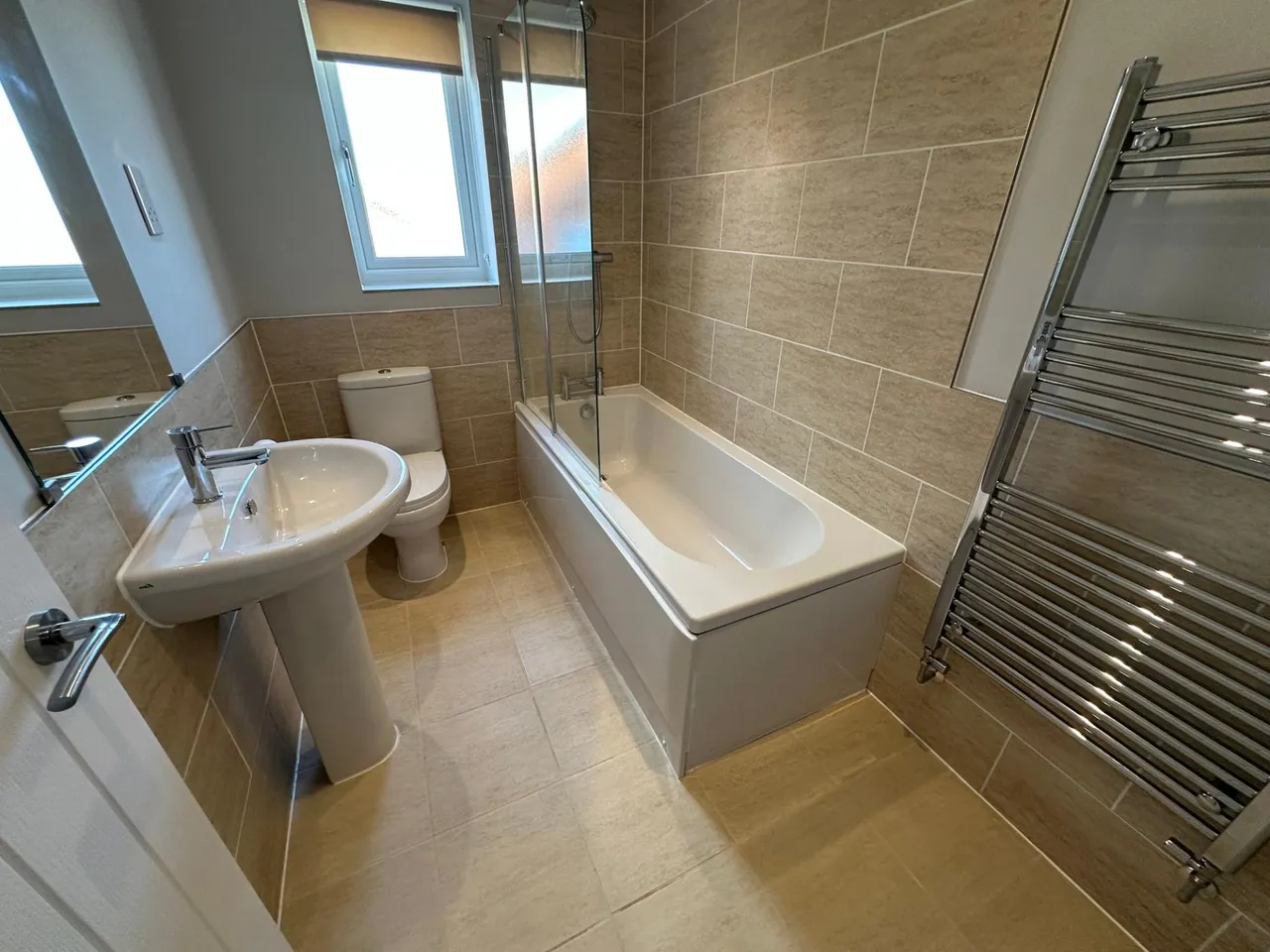 The Leys, Newhall, DE11, photo 11