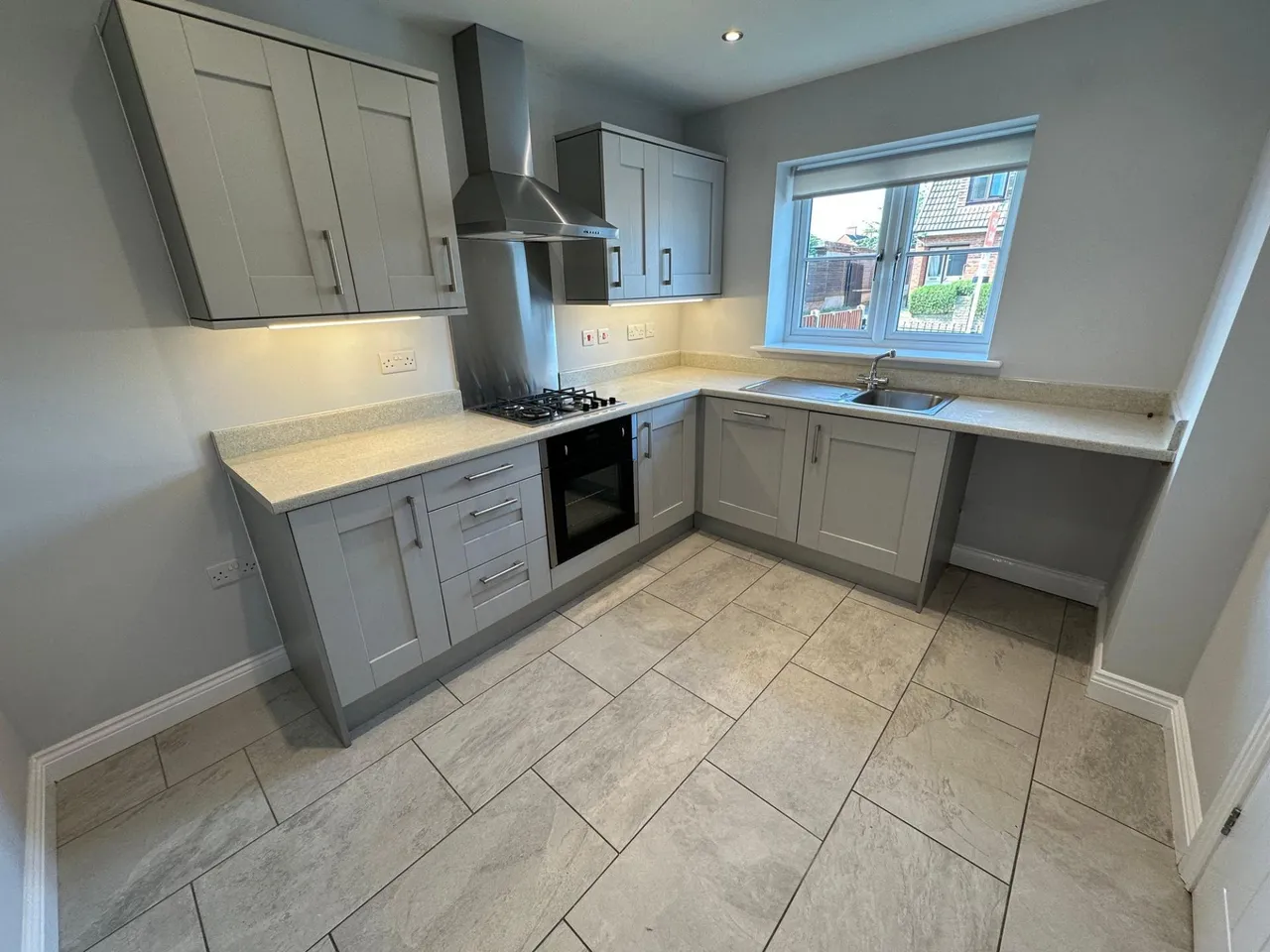 The Leys, Newhall, DE11, photo 3