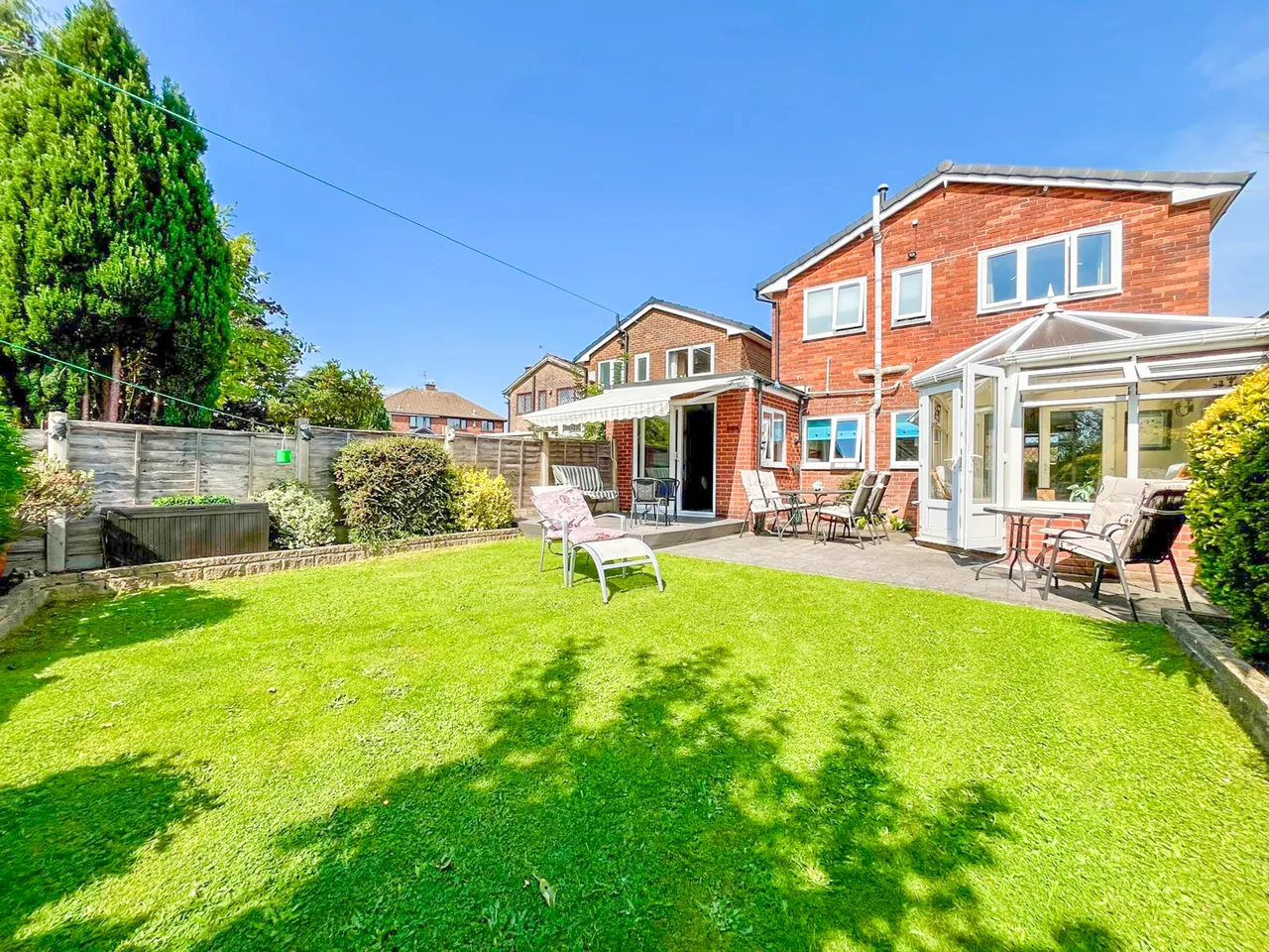 Buckingham Drive, Bury, BL8, photo 4