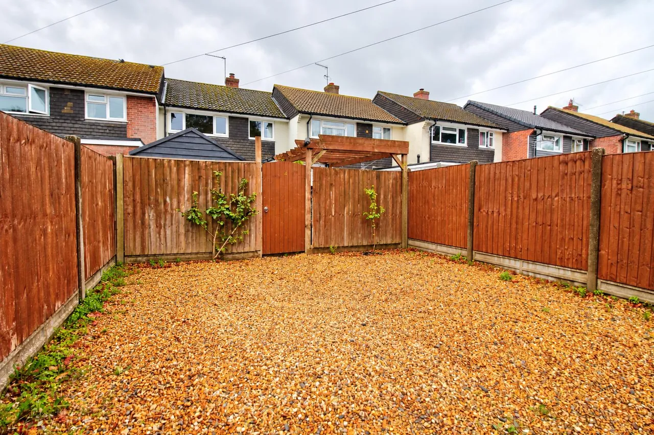 Bramble Road, Petersfield, GU31, photo 21