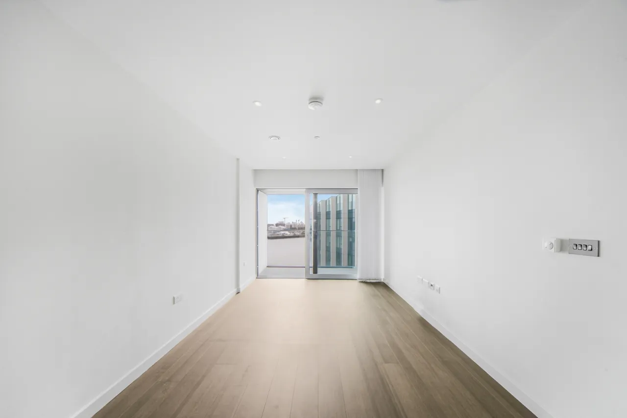 Cutter Lane, Greenwich, SE10, photo 8
