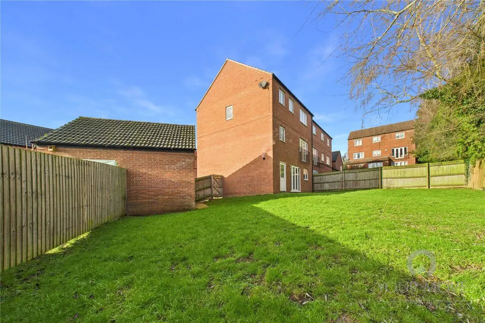 Wildacre Drive, Little Billing, Northampton, NN3, photo 8