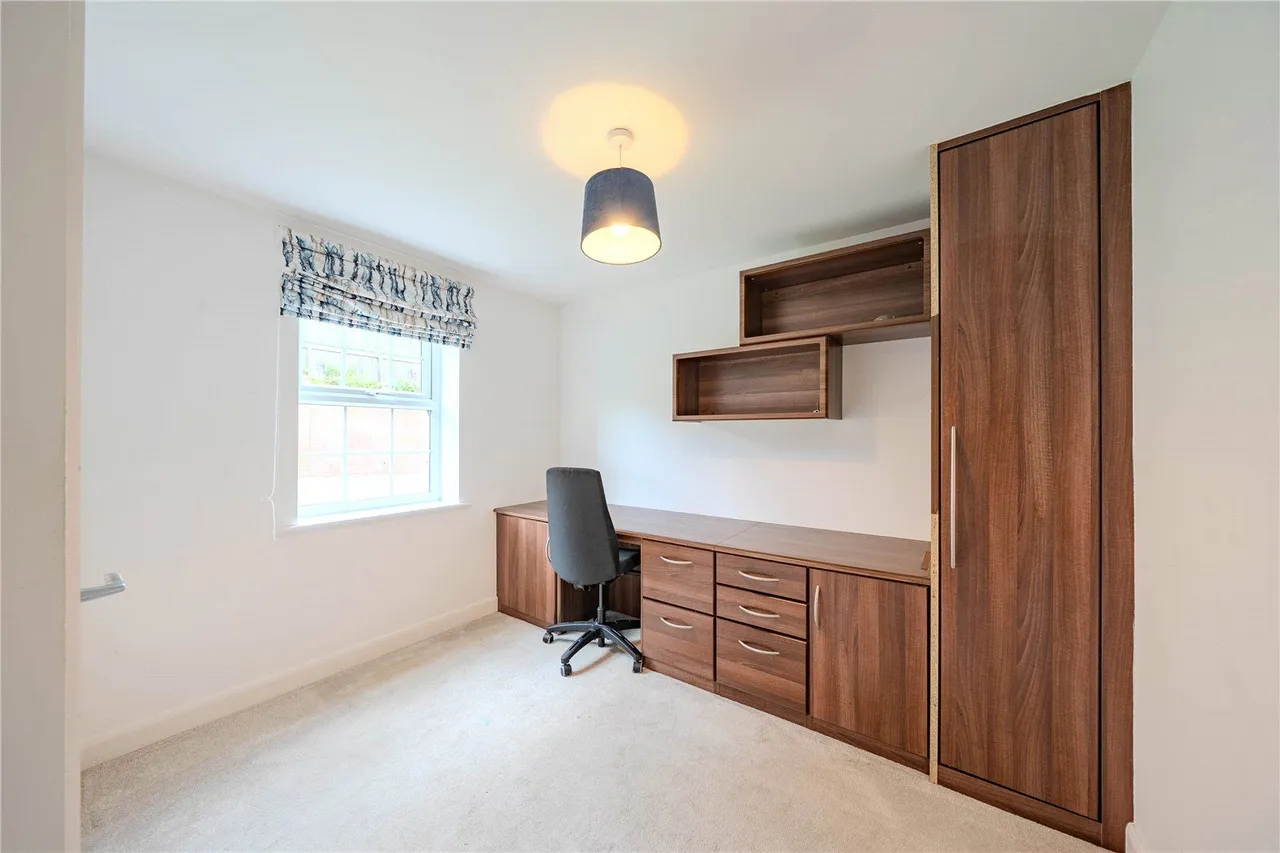 Bodington Way, Leeds, LS16, photo 4