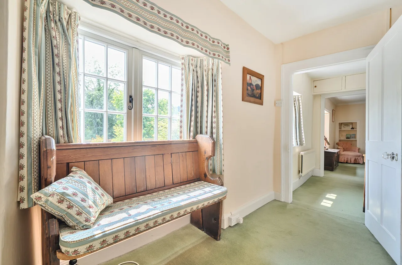 Rosemary Lane, Dulverton, TA22, photo 28