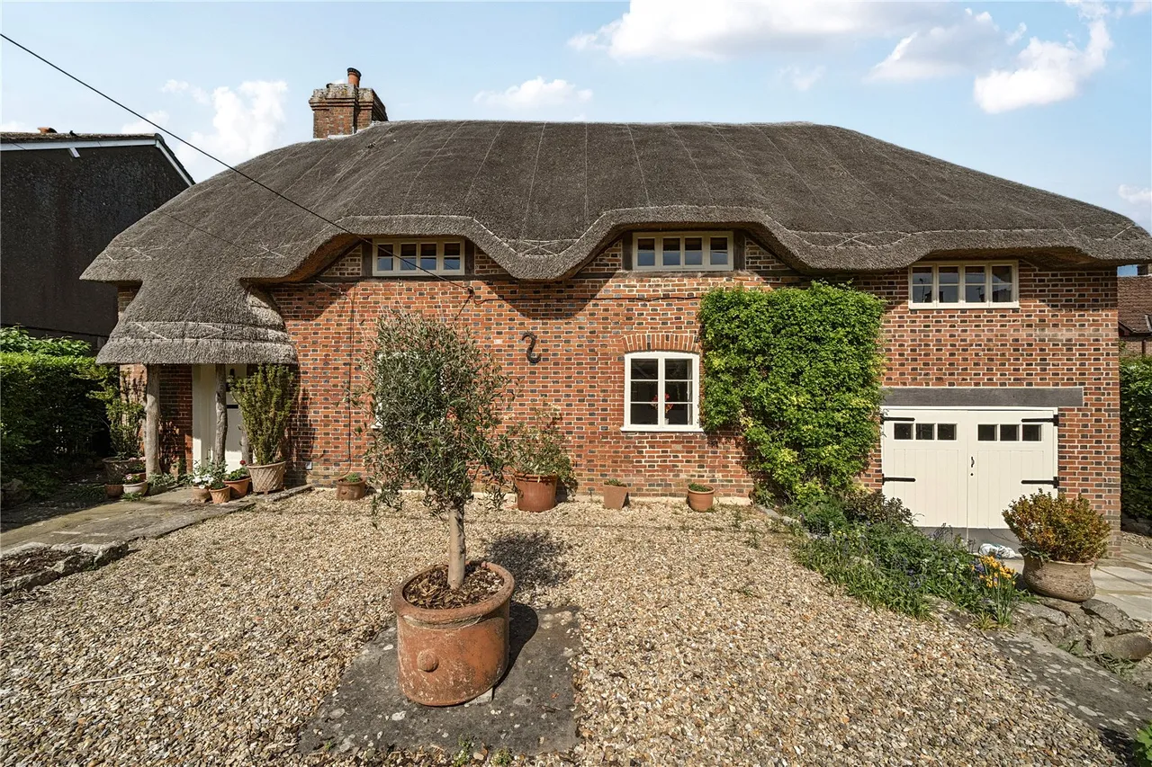 Townsend, All Cannings, Devizes, Wiltshire, SN10 3NX, photo 2