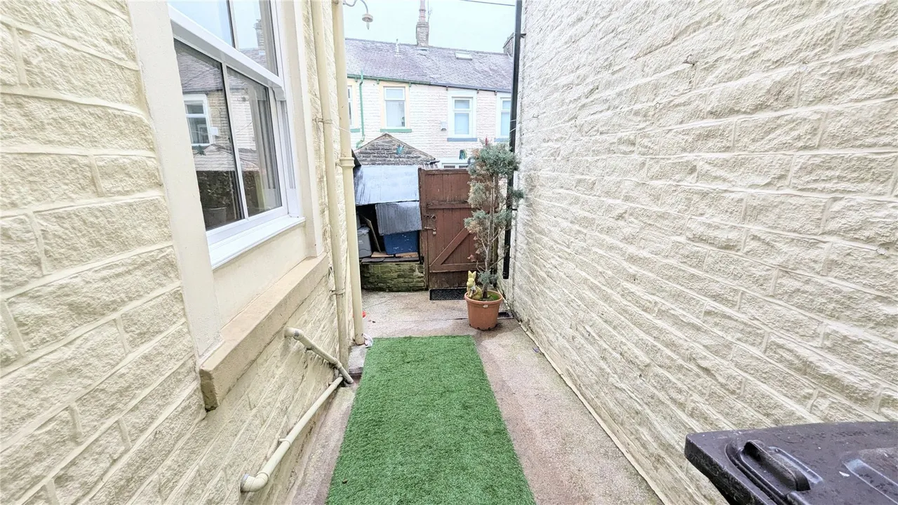 Harriet Street, Burnley, Lancashire, BB11, photo 13