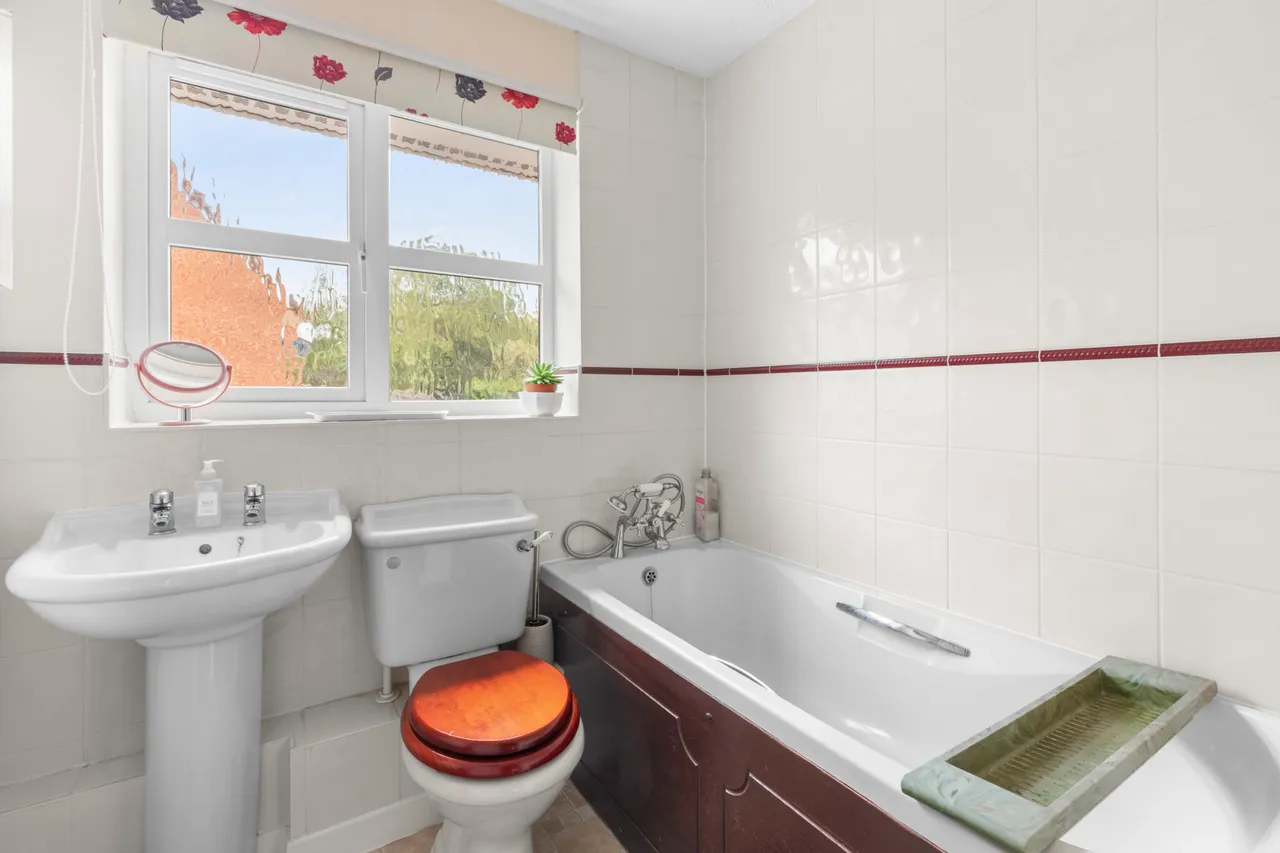 Youens Drive, Thame, OX9, photo 10