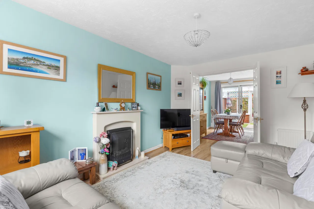 Youens Drive, Thame, OX9, photo 2