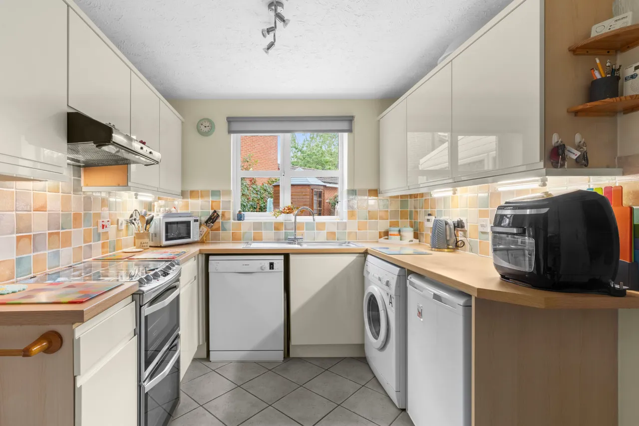Youens Drive, Thame, OX9, photo 5