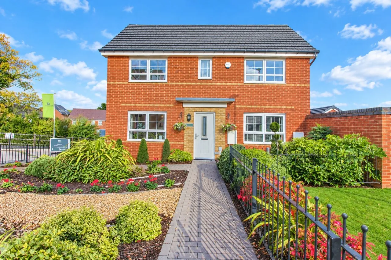 Dowling Road, Poppy Fields, ST14, photo 15