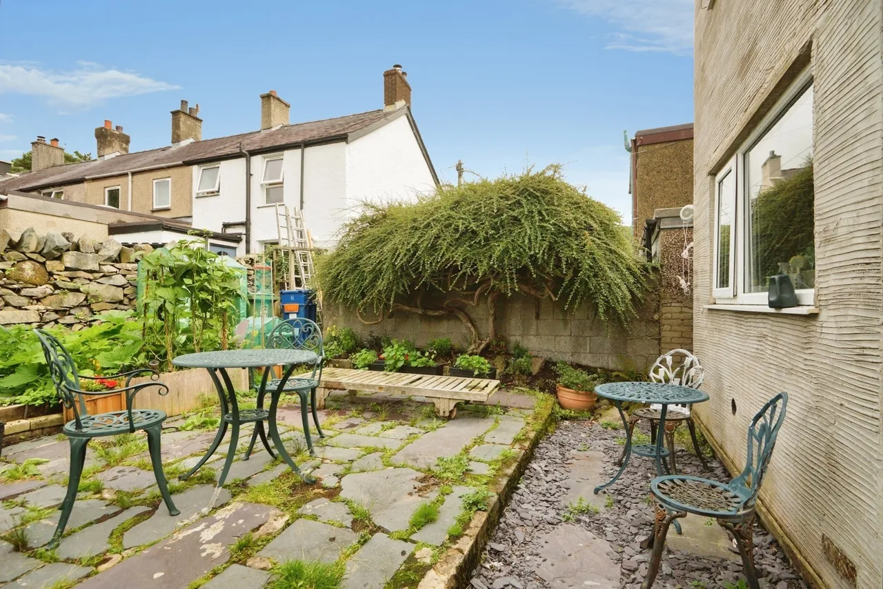 Well Street, Caernarfon, LL55, photo 17
