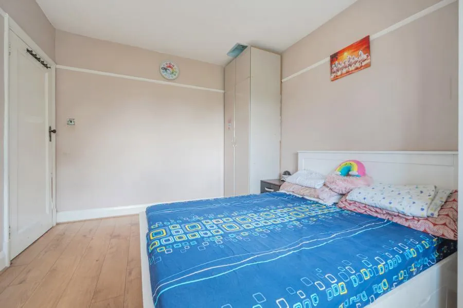 Stoke Poges Lane, Slough, SL1, photo 6