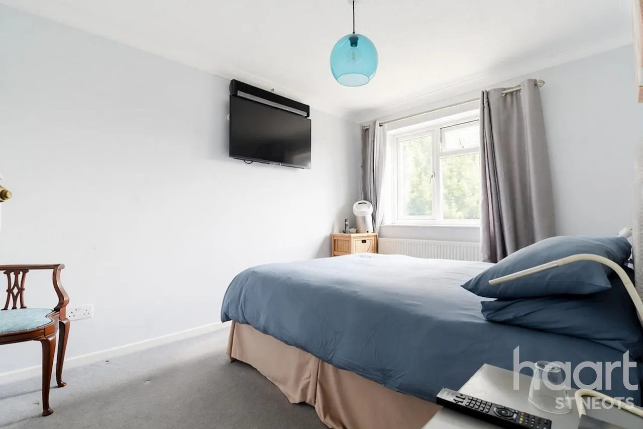 Carisbrooke Way, Eynesbury, PE19, photo 12