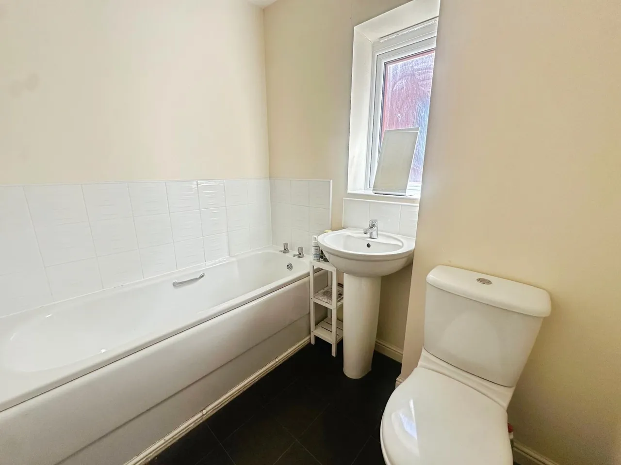 Mercury Drive, Wolverhampton, WV10, photo 13