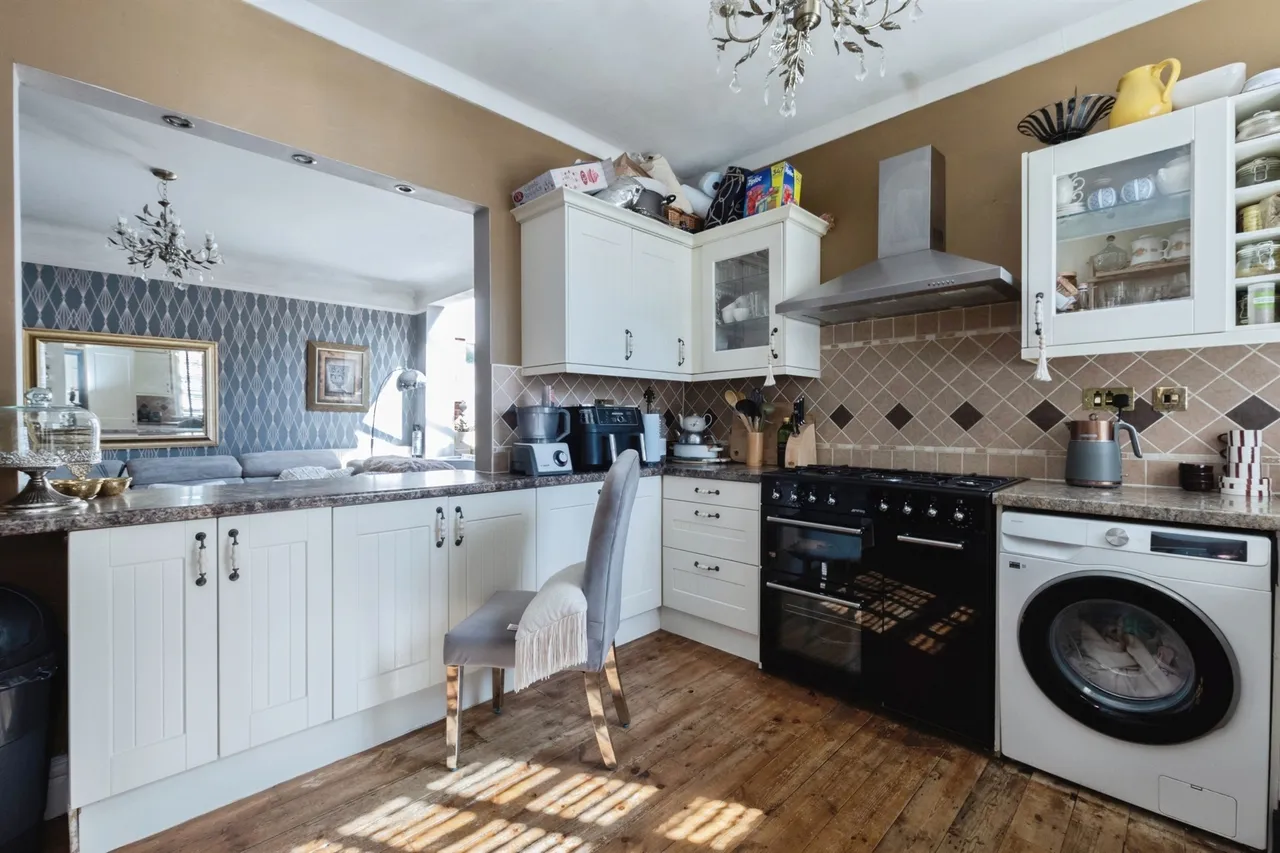 St. Albans Crescent, Bournemouth, BH8, photo 5