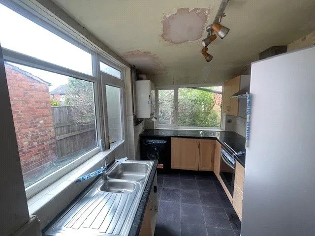 Stratford Crescent, Middlesbrough, North Yorkshire, TS5, photo 2