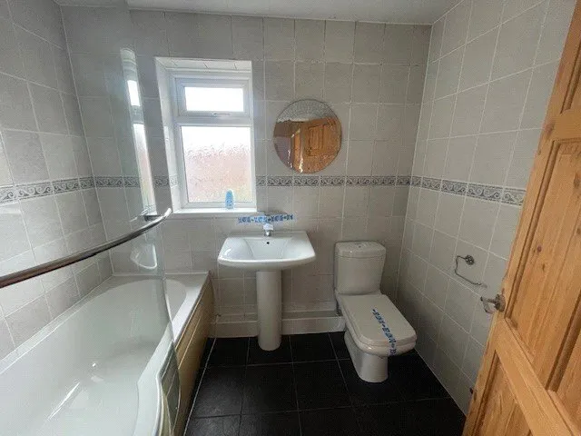 Stratford Crescent, Middlesbrough, North Yorkshire, TS5, photo 6