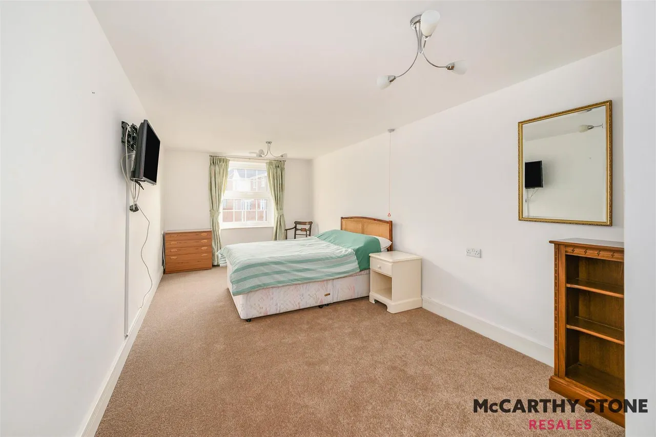 High Street, Ongar, CM5, photo 4