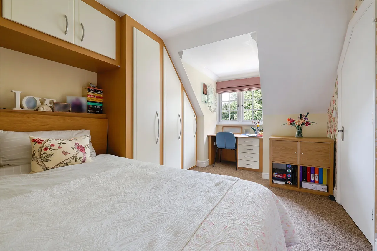 Westcott Street, Westcott, RH4, photo 11