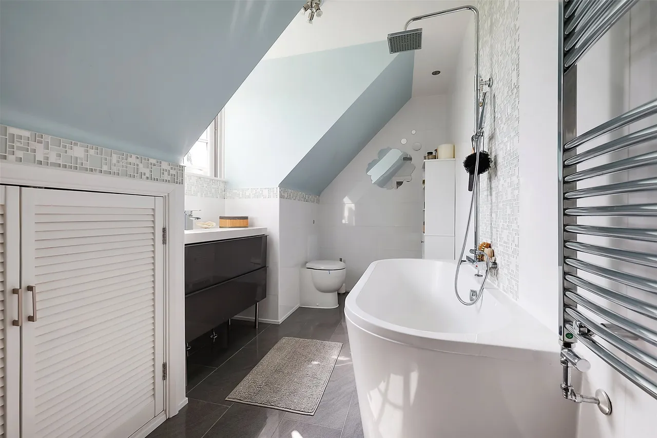 Westcott Street, Westcott, RH4, photo 10
