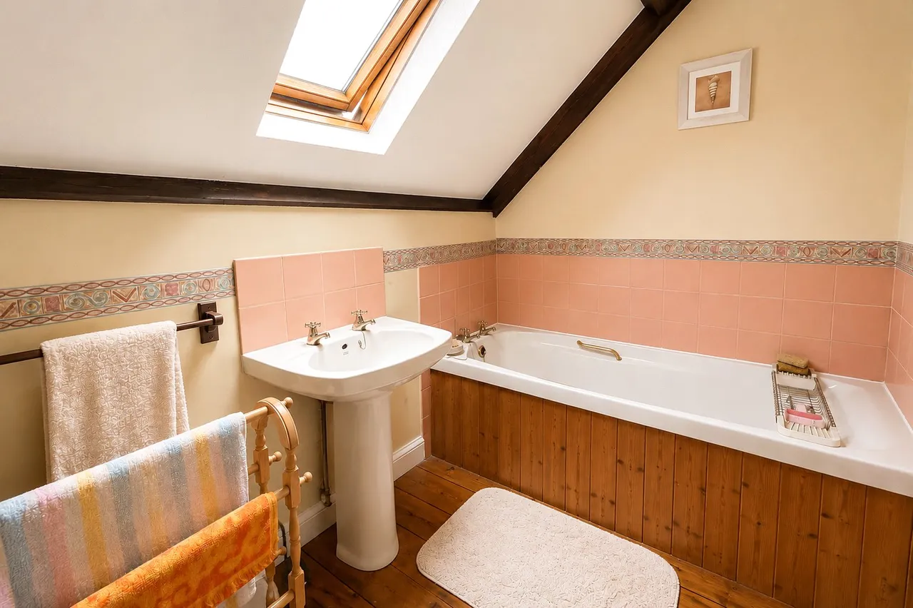 The Tynings, Westbury, photo 9
