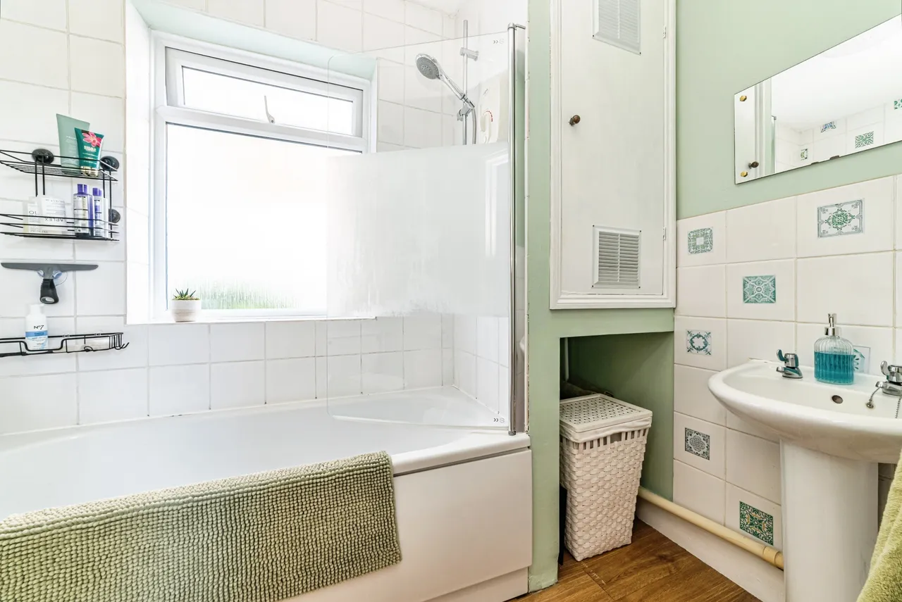 Worting Road, Basingstoke, RG21, photo 12