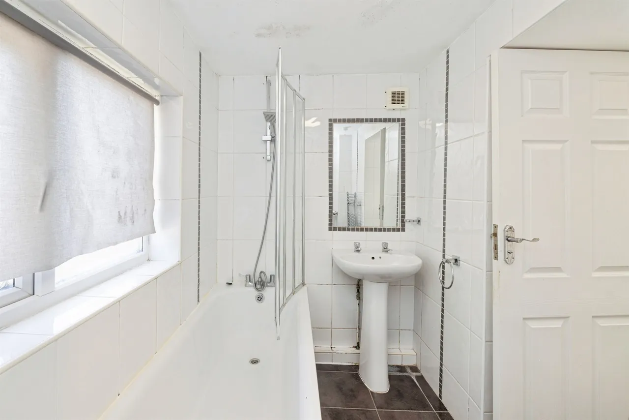Estcourt Road, Watford, photo 8