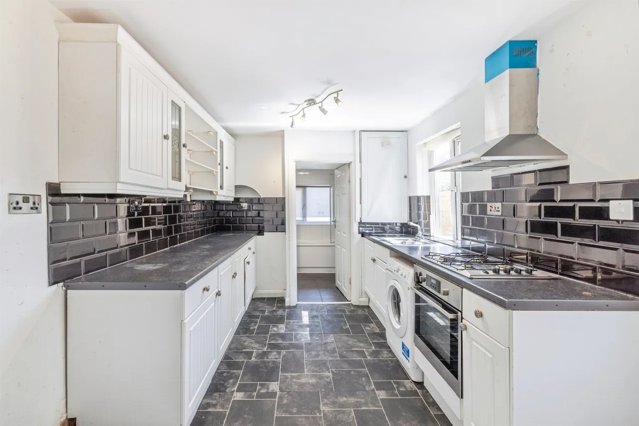 Estcourt Road, Watford, photo 7