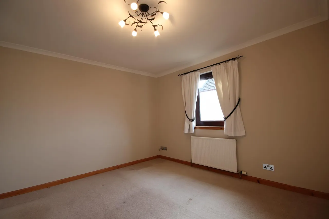 Springfield Drive, Elgin, IV30, photo 7