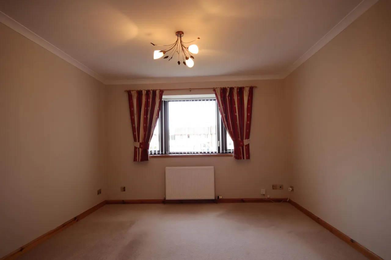 Springfield Drive, Elgin, IV30, photo 5